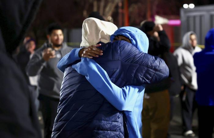 قتيلان
      في
      إطلاق
      نار
      بمدينة
      سولت
      ليك
      الأميركية