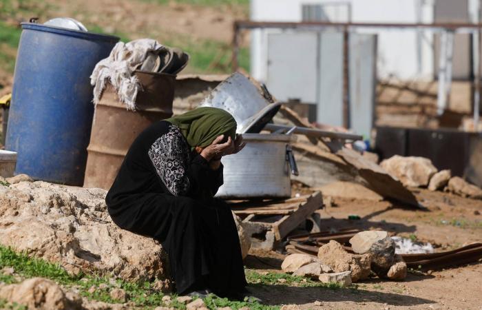 هجمات
      المستوطنين
      تُجبر
      20
      عائلة
      فلسطينية
      على
      النزوح
      من
      شمال
      أريحا