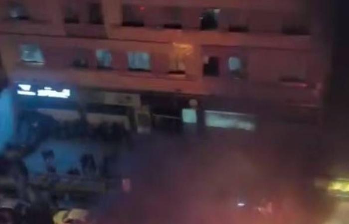 أكراد
      يحتجون
      في
      تركيا
      على
      الاشتباكات
      في
      حلب
      السورية