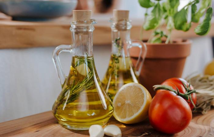 ماذا
      يحدث
      لضغط
      الدم
      عند
      تناول
      المغنيسيوم
      وزيت
      السمك
      معاً؟