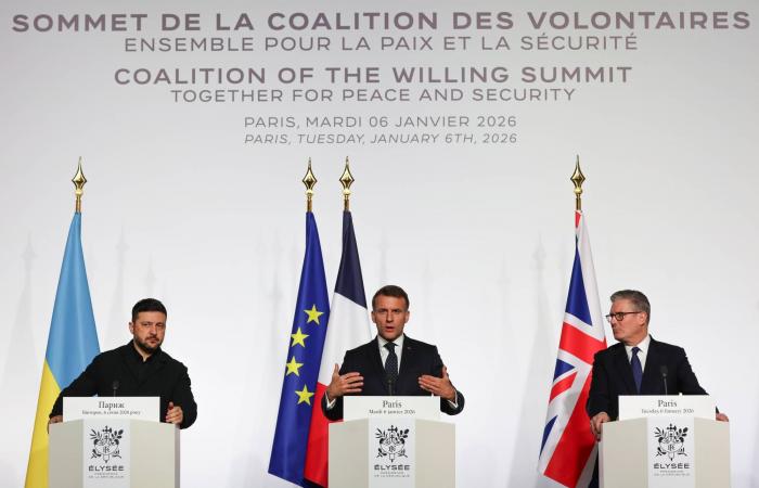 مقتل
      شخصين
      وإصابة
      آخرين
      في
      ضربات
      روسية
      على
      كييف