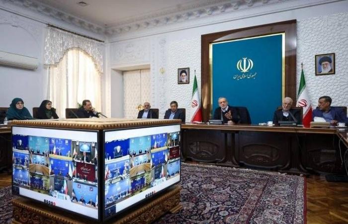 طهران
      تفتح
      باب
      التفاوض
      وسط
      تحذيرات
      أميركية
      من
      «قمع
      المحتجين»