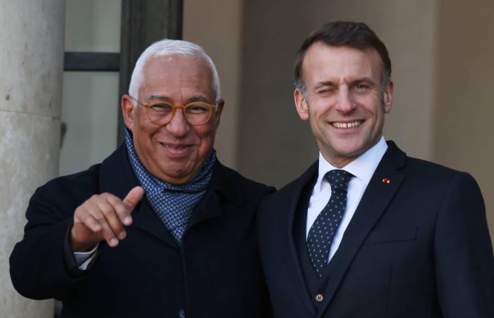 تقرير:
      روسيا
      تُركب
      أجهزة
      على
      الخيول
      للوصول
      إلى
      الإنترنت
      في
      ساحة
      المعركة