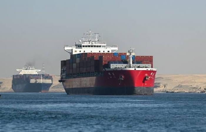 عدن
      تعود
      إلى
      حياتها
      الطبيعية
      بعد
      إلغاء
      حظر
      التجول
      الليلي