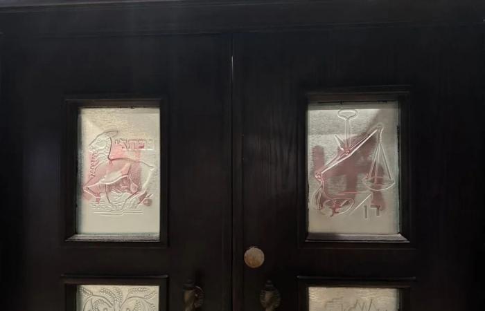 Man,
      34,
      charged
      in
      connection
      with
      hate-related
      graffiti
      incidents
      in
      Winnipeg