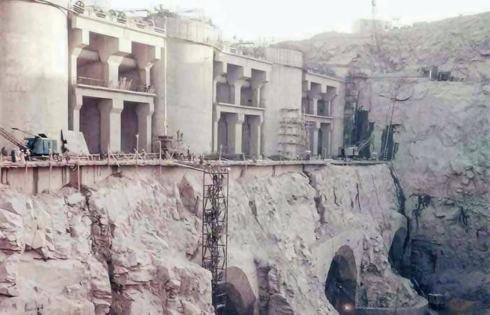 باكستان
      لتزويد
      السودان
      بطائرات
      هجومية
      ومسيرات
      بقيمة
      1.5
      مليار
      دولار