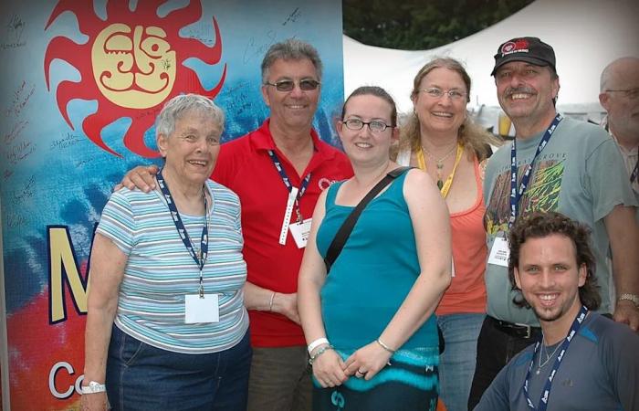Ruth
      Jones
      McVeigh,
      co-founder
      of
      long-running
      Mariposa
      Folk
      Festival,
      dead
      at
      99