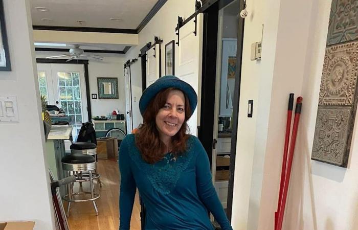 B.C.
      woman
      finally
      gets
      mobility
      device
      back
      after
      Toronto
      Lyft
      driver
      stopped
      returning
      calls