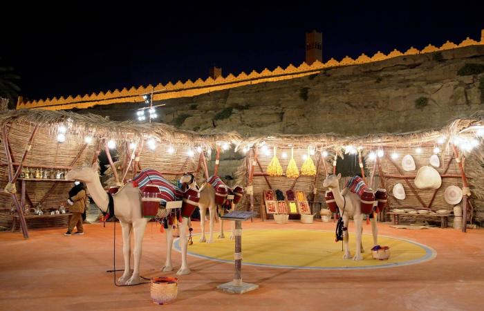 «مسلّية»
      و«الحويّط»
      برنامجان
      يعيدان
      تقديم
      الموروث
      النجدي
      في
      الدرعية