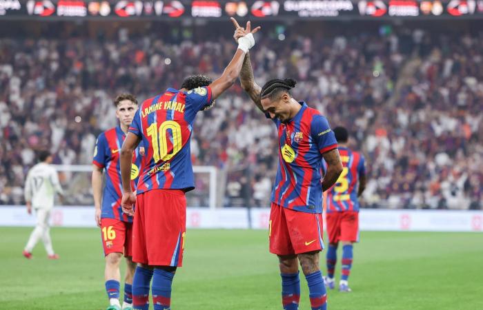 الدوري
      الإيطالي:
      ماكتوميناي
      يخطف
      التعادل
      لنابولي
      من
      إنتر
      ميلان