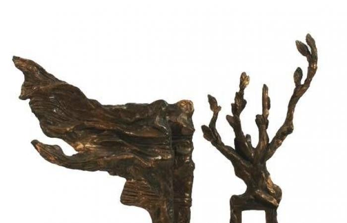 مكي
      حسين...
      جماليات
      الجسد
      السياسي