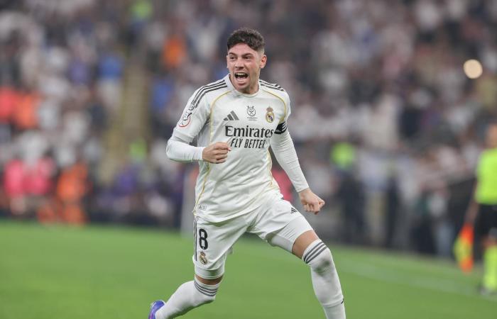 رسمياً...
      بابلو
      ماري
      من
      فيورنتينا
      إلى
      الهلال
      حتى
      نهاية
      الموسم