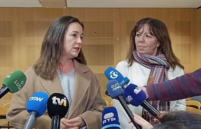 Portugal
      welcomes
      Ukrainian
      mothers
      and
      children
      in
      'remarkable'
      civil
      society
      initiative