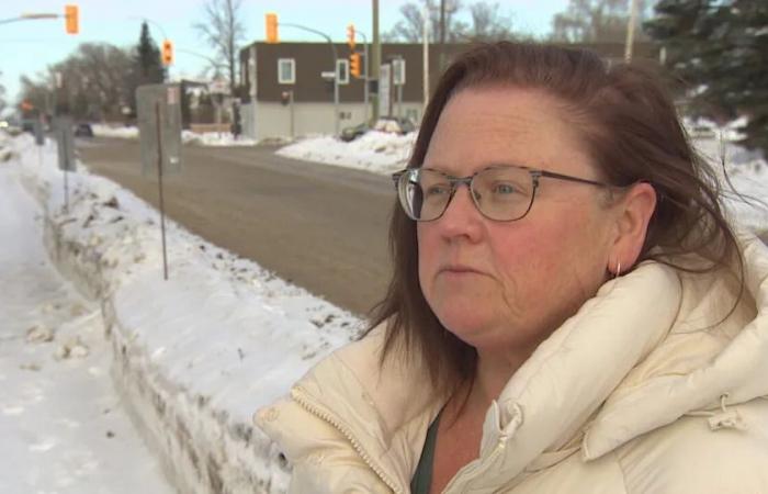 Series
      of
      collisions
      at
      Winnipeg
      intersection
      raises
      safety
      concerns
      for
      some
      area
      residents,
      businesses