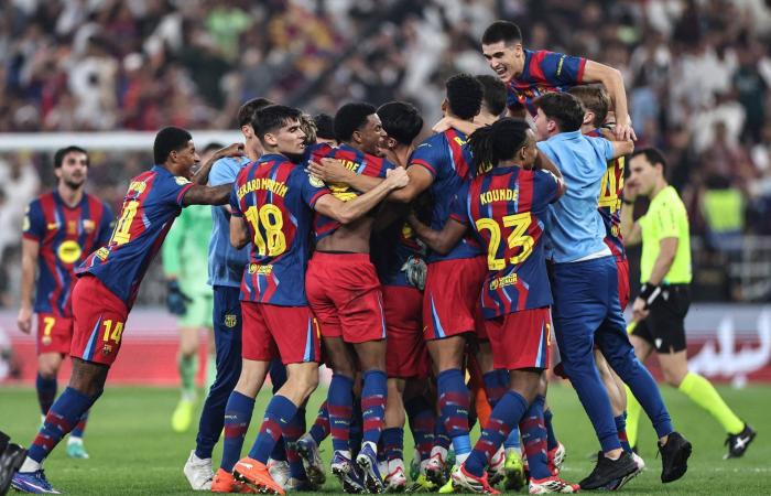 الدوري
      الإيطالي:
      ماكتوميناي
      يخطف
      التعادل
      لنابولي
      من
      إنتر
      ميلان