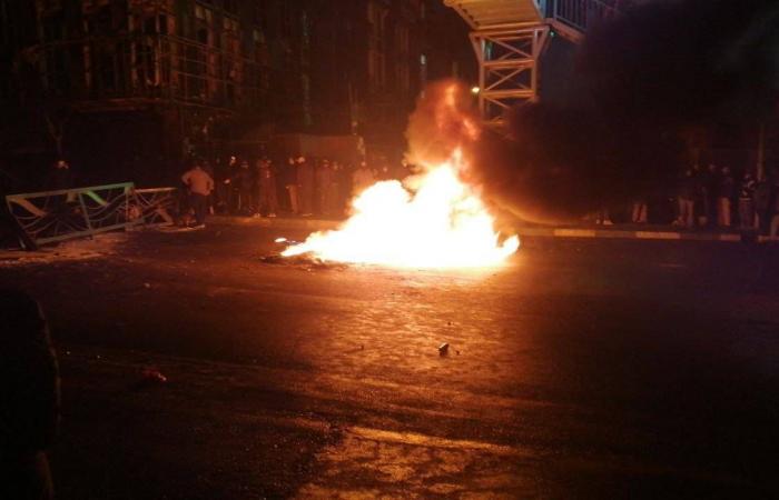 طهران
      تحذر
      واشنطن
      مع
      اتساع
      الاحتجاجات