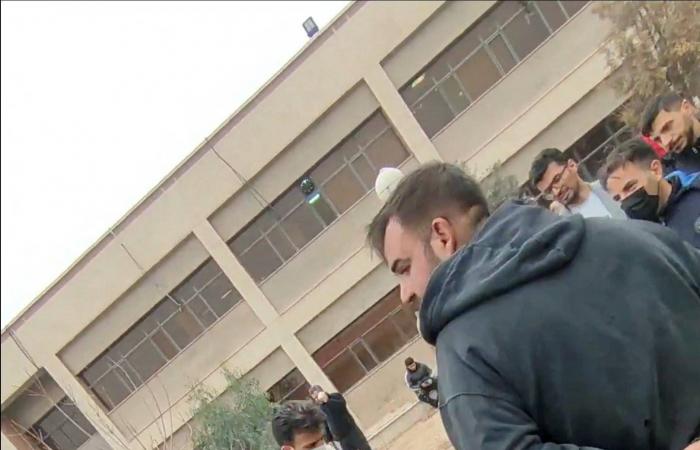 طهران
      تحذر
      واشنطن
      مع
      اتساع
      الاحتجاجات