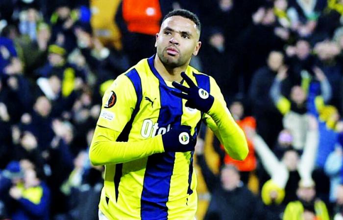 السد يسعى لضم يوسف النصيري