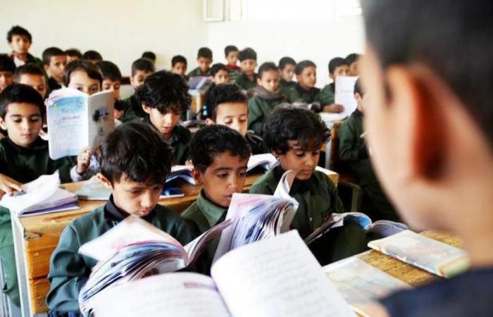 الحكومة
      اليمنية
      تمنع
      الجبايات
      وتلوّح
      بإجراءات
      صارمة