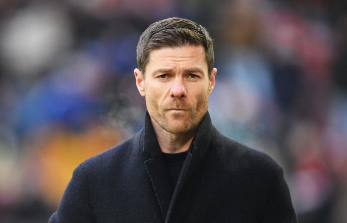 ريال مدريد يقيل مدربه تشابي ألونسو