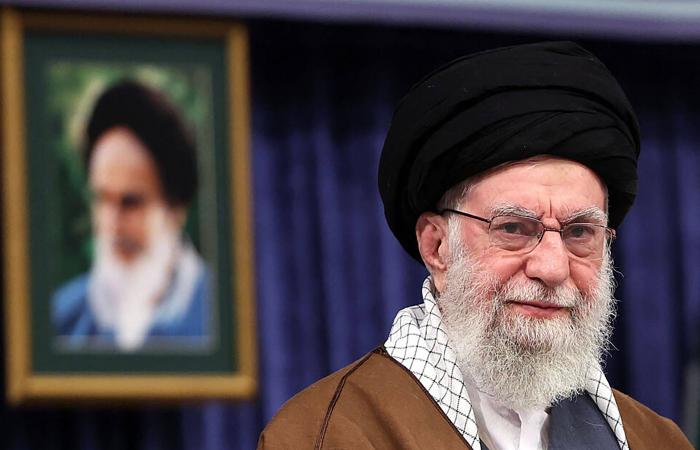 سوريا:
      توقيف
      عنصرين
      من
      «داعش»
      ضالعَين
      بتفجير
      مسجد
      في
      حمص