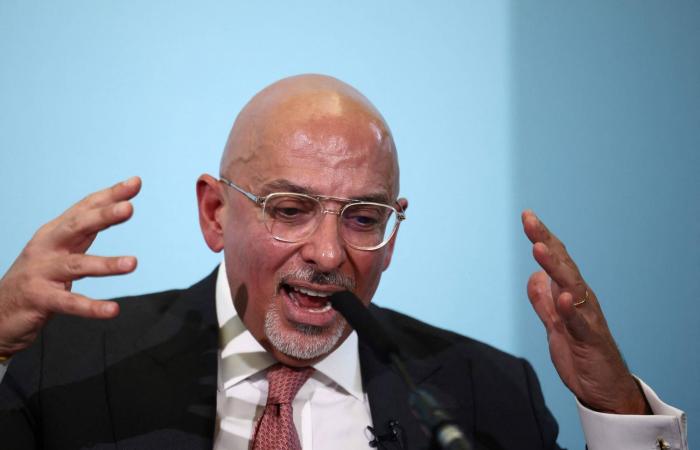 بريطانيا:
      ناظم
      الزهاوي
      ينشق
      عن
      «المحافظين»
      وينضم
      إلى
      «الإصلاح»