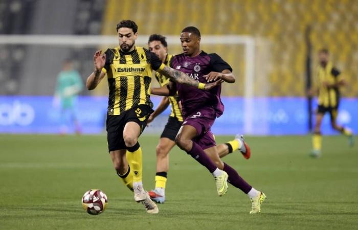 اشتعال صراع القمة والقاع