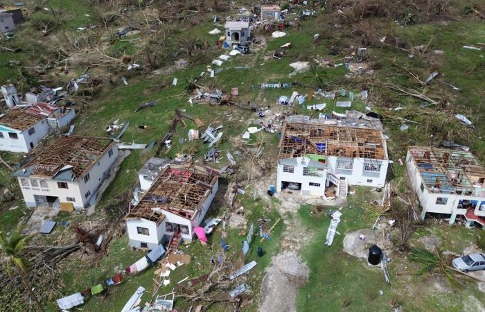 معرض
      استثنائي
      يسرد
      تاريخ
      بدايات
      الحركة
      الفنية
      السعودية