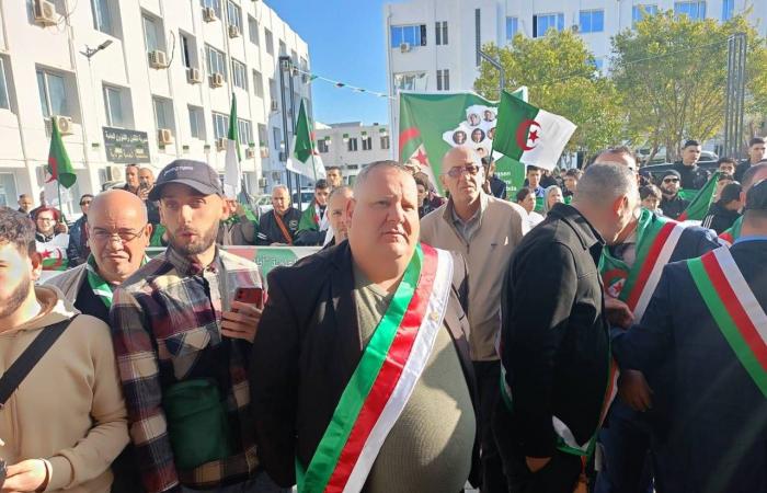 هل
      تتحول
      الحرب
      في
      السودان
      إلى
      سباق
      تسلح
      نوعي؟