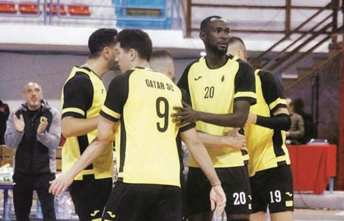 طائرة الشرطة والقطراوي تسعى لبلوغ نصف نهائي "العربية"