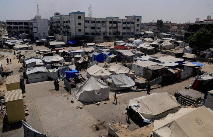 سوريا
      تُعلن
      شرق
      حلب
      إلى
      نهر
      الفرات
      «منطقة
      عسكرية»