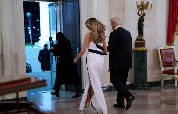 ميلانيا
      ترمب
      إن
      حكَت...
      وثائقي
      يواكب
      يومياتها
      واعداً
      بلقطات
      حصريّة
      ومحادثات
      خاصة