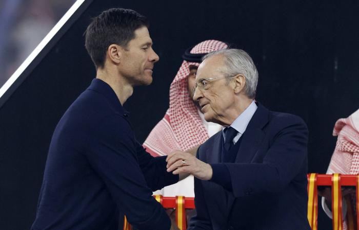 «البوندسليغا»:
      إرجاء
      مباراة
      هامبورغ
      وليفركوزن
      بسبب
      الطقس