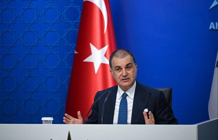 وزير
      خارجية
      فرنسا:
      ندرس
      إمكانية
      إرسال
      وحدات
      «يوتلسات»
      للإنترنت
      إلى
      إيران