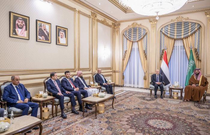 السعودية
      تدشن
      حزمة
      مشاريع
      تنموية
      في
      اليمن