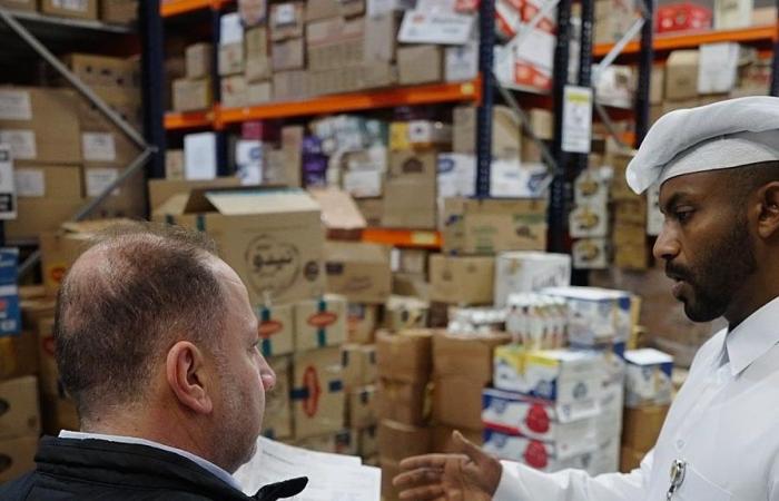 لرصد الأسعار ومنع الاحتكار.. التجارة تكثف حملاتها على منافذ البيع استعداداً لشهر رمضان