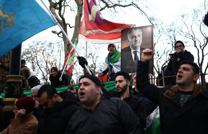 وصفه بـ"لطيف جدا".. ترامب يشكك في قدرة رضا بهلوي على الحكم إذا سقط النظام الإيراني