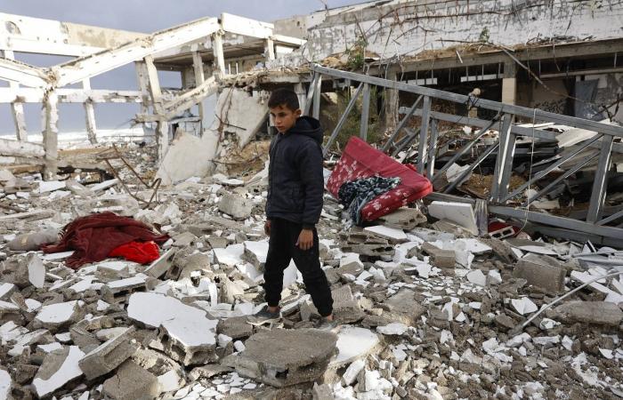 الجيش
      الإسرائيلي:
      نقصف
      أهدافاً
      لـ«حزب
      الله»
      في
      مناطق
      مختلفة
      من
      لبنان