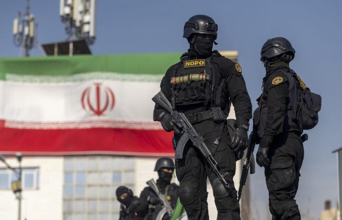 "النظام الإيراني يستعين بميليشيات من دولة عربية لقمع الاحتجاجات".. مصادر تكشف لـCNN التفاصيل