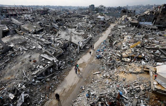 الجيش
      السوري
      يعلن
      تمديد
      مدة
      الممر
      الإنساني
      بشرق
      حلب
      يوماً
      آخر
      تسهيلاً
      لعبور
      المدنيين