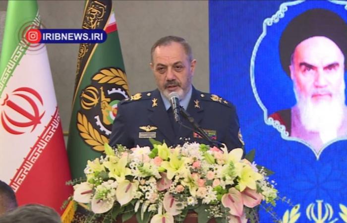 ترمب
      يفتح
      باباً
      للدبلوماسية
      مع
      طهران…
      ويبقي
      الخيار
      العسكري