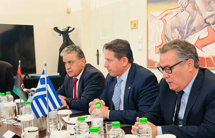 البرلمان
      الليبي
      يستعين
      باليونان
      لحلحلة
      ملف
      «الأرصدة
      المجمدة
      بالخارج»