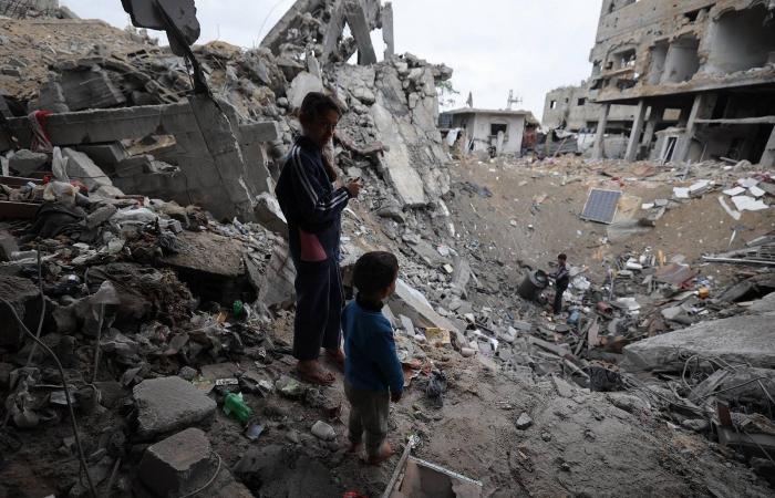 انطلاق
      أول
      اجتماع
      لـ«لجنة
      إدارة
      غزة»
      في
      القاهرة
      وسط
      «تفاؤل
      حذر»