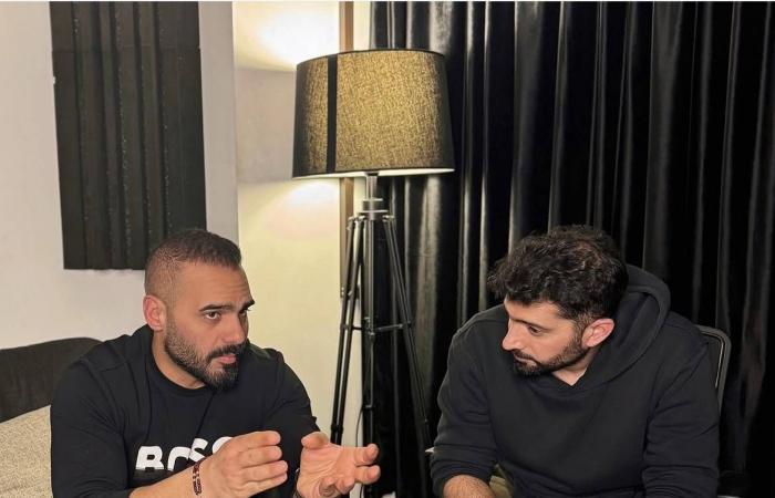 صابر
      الرباعي:
      الجمهور
      لا
      ينسى
      الأصوات
      الصادقة