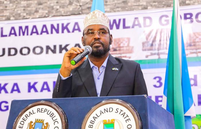 مقديشو
      تواجه
      تحدياً
      جديداً
      بعد
      مهلة
      غوبالاند
      بشأن
      انتخابات
      الرئاسة