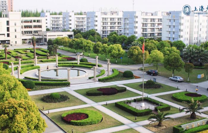 ترمب
      يهدد
      بفرض
      رسوم
      جمركية
      على
      الدول
      التي
      لا
      تؤيد
      خطته
      بشأن
      غرينلاند