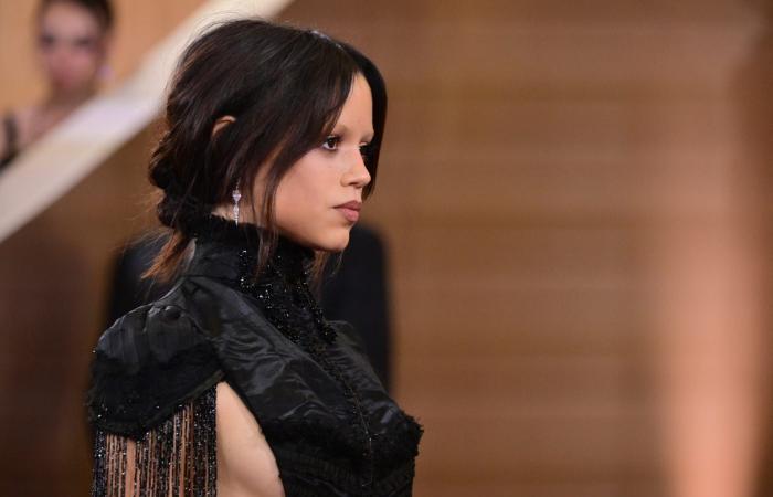 ما بين النعومة والتمرّد.. كيف عبّرت نجمات غولدن غلوب 2026 عن هويتهنّ الجمالية؟