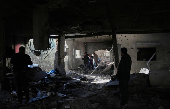 جنود
      إسرائيليون
      يقتلون
      صبياً
      فلسطينياً
      في
      الضفة
      الغربية