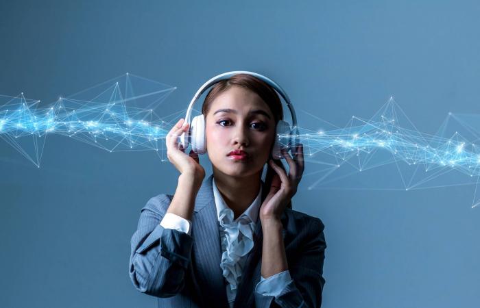 «تشات
      جي
      بي
      تي»
      يستعد
      لعرض
      إعلانات
      بناءً
      على
      محادثات
      المستخدمين