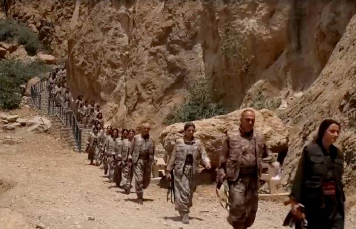 أوجلان
      يدعو
      أكراد
      المنطقة
      لأساليب
      جديدة
      بدل
      السعي
      لـ«الاستيلاء
      على
      السلطة»